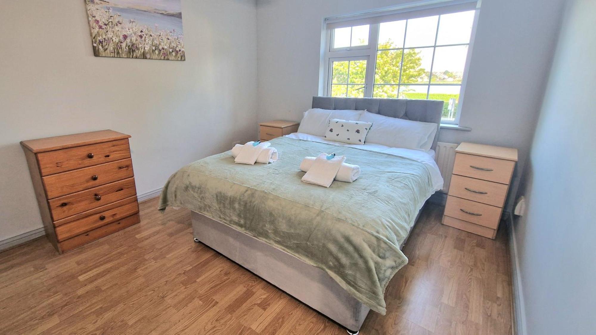 4 Bedroom Townhouse Голуэй Экстерьер фото